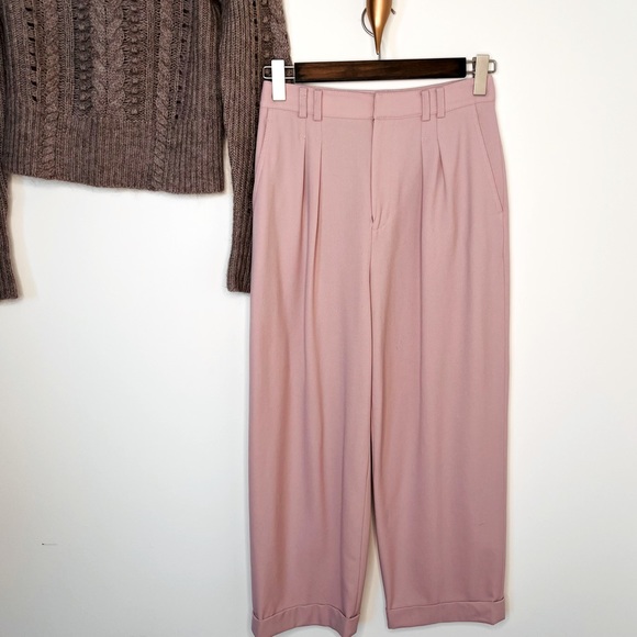 Club Monaco Pants - Size 4, Club Monaco pale pink-grey pleated with full leg, ankle length. Size 4